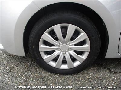 2014 Toyota Corolla LE   - Photo 4 - Lynnwood, WA 98036