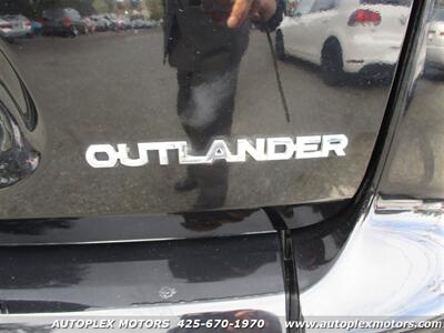 2012 Mitsubishi Outlander SE  - AWD - Photo 43 - Lynnwood, WA 98036