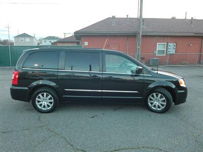 2014 Chrysler Town & Country Touring - Photo 6 - Layton, UT 84041