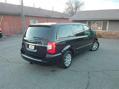 2014 Chrysler Town & Country Touring - Photo 5 - Layton, UT 84041