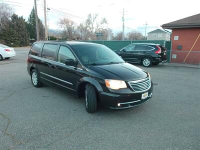 2014 Chrysler Town & Country Touring - Photo 7 - Layton, UT 84041