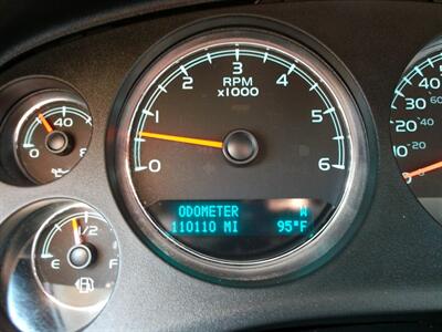 2012 Chevrolet Tahoe LT   - Photo 12 - Layton, UT 84041