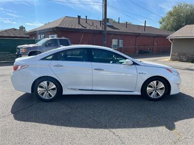 2013 Hyundai SONATA Hybrid Limited   - Photo 6 - Layton, UT 84041