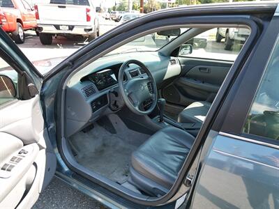 2001 Toyota Camry LE V6   - Photo 10 - Layton, UT 84041
