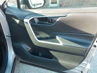 2022 Toyota RAV4 Hybrid LE - Photo 25 - Layton, UT 84041