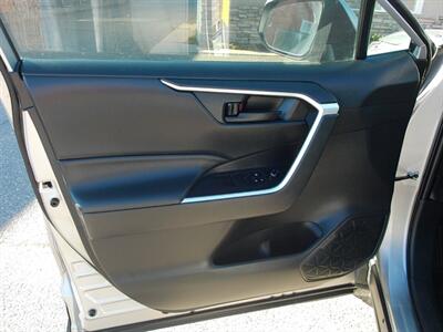 2022 Toyota RAV4 Hybrid LE - Photo 18 - Layton, UT 84041