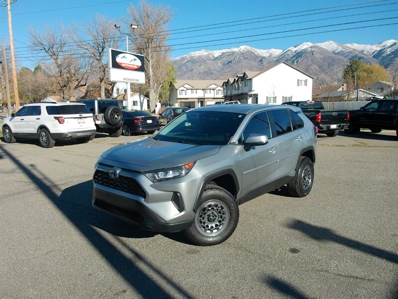 2022 Toyota RAV4 Hybrid LE  
