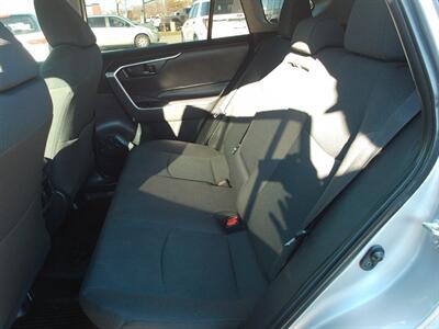 2022 Toyota RAV4 Hybrid LE - Photo 19 - Layton, UT 84041