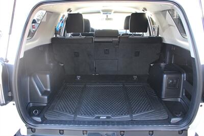 2015 Toyota 4Runner SR5   - Photo 17 - Layton, UT 84041