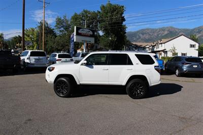 2015 Toyota 4Runner SR5   - Photo 2 - Layton, UT 84041
