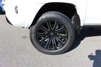 2015 Toyota 4Runner SR5   - Photo 10 - Layton, UT 84041