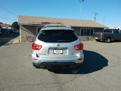 2017 Nissan Pathfinder SL   - Photo 4 - Layton, UT 84041