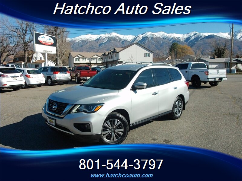 2017 Nissan Pathfinder SL   - Photo 1 - Layton, UT 84041