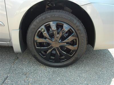 2011 Nissan Sentra 2.0 S   - Photo 9 - Layton, UT 84041