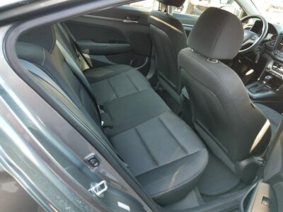 2018 Hyundai ELANTRA SEL   - Photo 15 - Layton, UT 84041