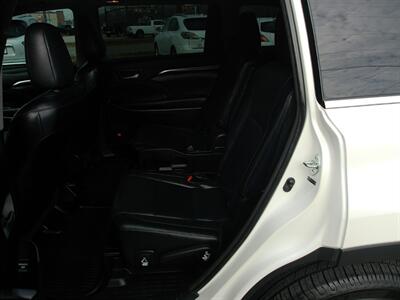 2014 Toyota Highlander Limited - Photo 19 - Layton, UT 84041