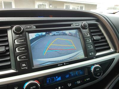 2014 Toyota Highlander Limited - Photo 16 - Layton, UT 84041