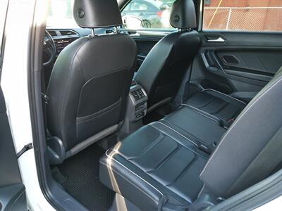 2021 Volkswagen Tiguan SEL Premium R-Line 4Motio   - Photo 15 - Layton, UT 84041
