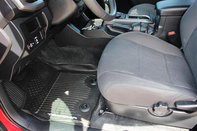 2016 Toyota Tacoma TRD Off-Road   - Photo 13 - Layton, UT 84041