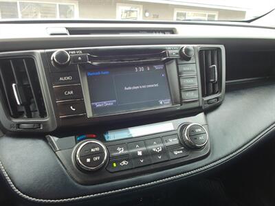 2018 Toyota RAV4 XLE   - Photo 14 - Layton, UT 84041