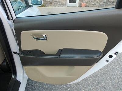 2010 Hyundai ELANTRA GLS - Photo 21 - Layton, UT 84041