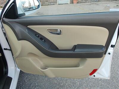 2010 Hyundai ELANTRA GLS - Photo 23 - Layton, UT 84041