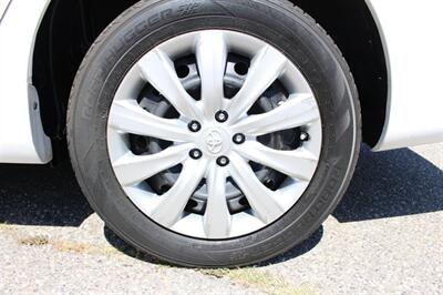 2013 Toyota Corolla LE   - Photo 11 - Layton, UT 84041