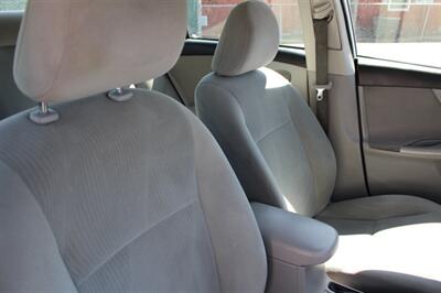 2013 Toyota Corolla LE   - Photo 24 - Layton, UT 84041