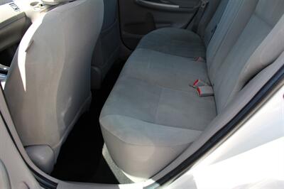 2013 Toyota Corolla LE   - Photo 19 - Layton, UT 84041