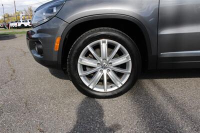 2013 Volkswagen Tiguan SE 4Motion   - Photo 9 - Layton, UT 84041