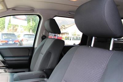 2014 Nissan Titan SV   - Photo 15 - Layton, UT 84041