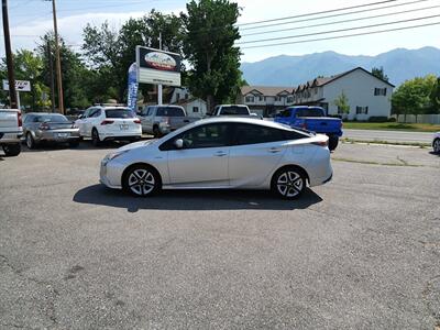2016 Toyota Prius Three Touring   - Photo 2 - Layton, UT 84041