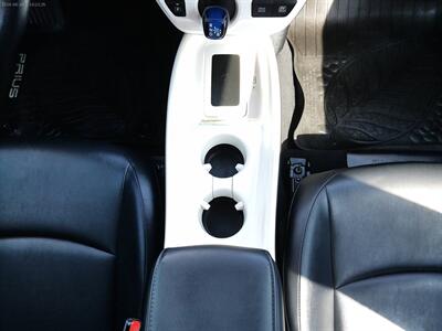 2016 Toyota Prius Three Touring   - Photo 21 - Layton, UT 84041