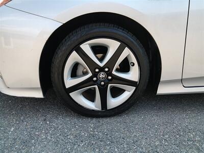 2016 Toyota Prius Three Touring   - Photo 9 - Layton, UT 84041