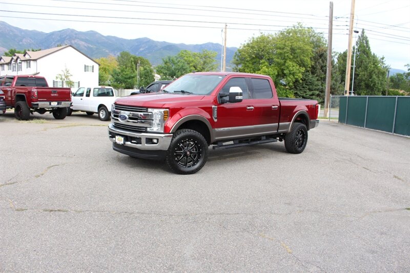 2019 Ford F-350 Super Duty Lariat  