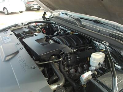 2015 GMC Yukon XL SLE - Photo 12 - Layton, UT 84041