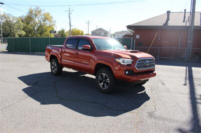2016 Toyota Tacoma TRD Sport   - Photo 8 - Layton, UT 84041