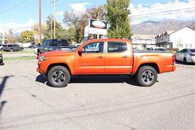 2016 Toyota Tacoma TRD Sport   - Photo 2 - Layton, UT 84041