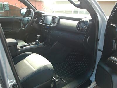 2021 Toyota Tacoma TRD Off-Road   - Photo 17 - Layton, UT 84041