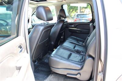 2012 Chevrolet Suburban Z71   - Photo 15 - Layton, UT 84041