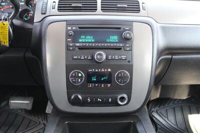 2012 Chevrolet Suburban Z71   - Photo 26 - Layton, UT 84041