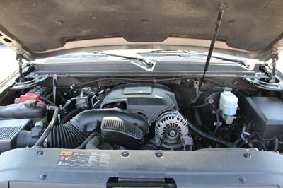 2012 Chevrolet Suburban Z71   - Photo 10 - Layton, UT 84041
