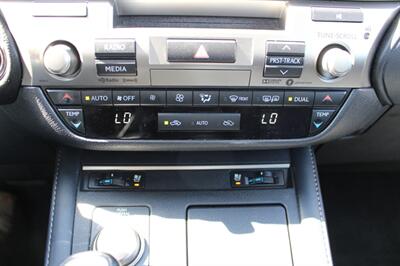 2018 Lexus ES 350   - Photo 23 - Layton, UT 84041