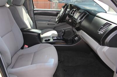 2015 Toyota Tacoma   - Photo 21 - Layton, UT 84041