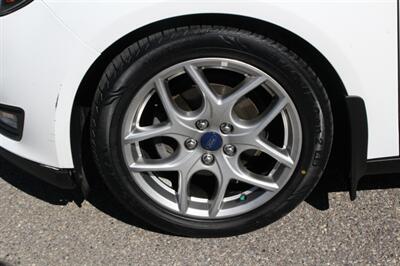 2015 Ford Focus SE   - Photo 8 - Layton, UT 84041