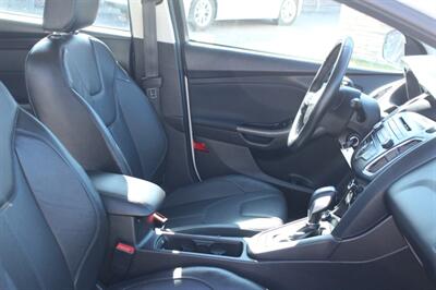 2015 Ford Focus SE   - Photo 17 - Layton, UT 84041
