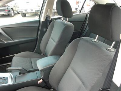 2011 Mazda Mazda3 i Sport   - Photo 26 - Layton, UT 84041