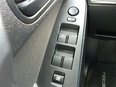 2011 Mazda Mazda3 i Sport   - Photo 19 - Layton, UT 84041