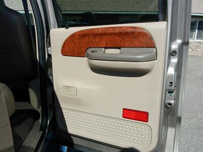2002 Ford F-350 Super Duty Lariat   - Photo 21 - Layton, UT 84041