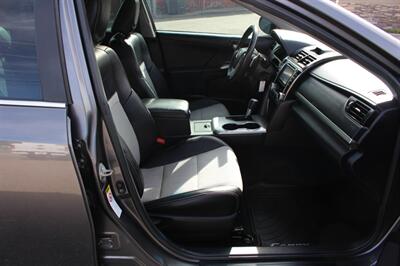 2014 Toyota Camry SE Sport   - Photo 20 - Layton, UT 84041